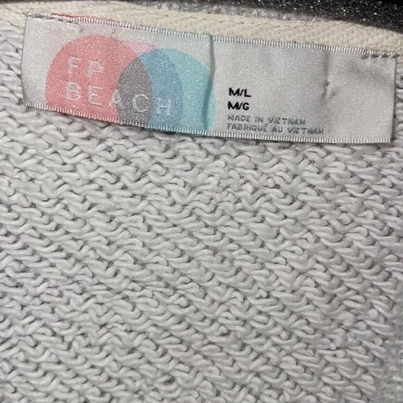 Free People FP Beach Natalie Pull Over Poncho Gray Size M/L - Picture 7 of 9